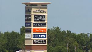 New outlet mall for Eagan close to MOA - Malls.com